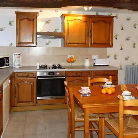 Lovely Norman Half-timbered House, La Raoult Nyaraló